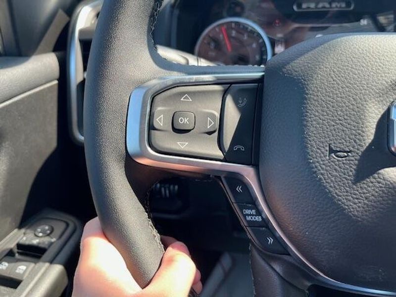 2025 RAM 1500 Big Horn Crew Cab 4x4 5