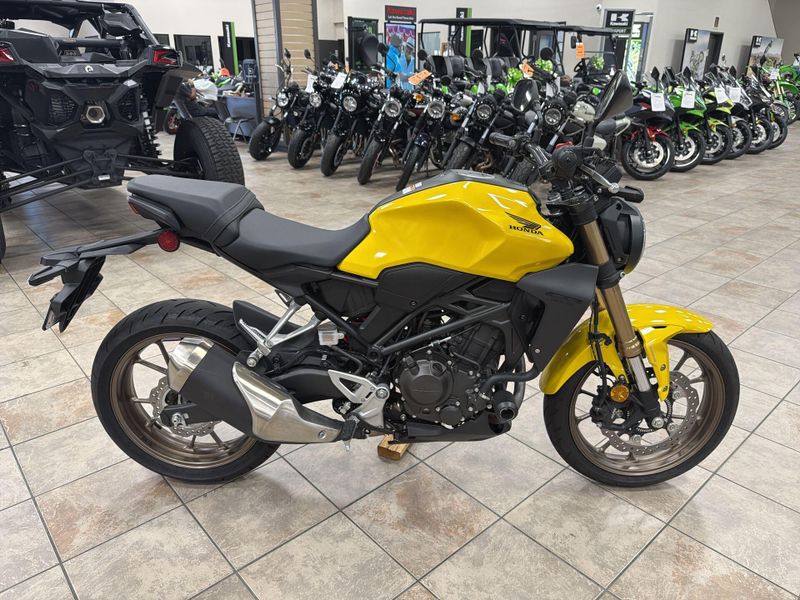 Used 2024 Honda CB300R ABS Image 10