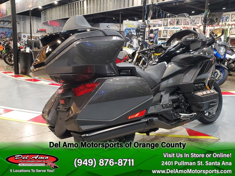 2024 Honda GOLDWING TOUR DCTImage 9