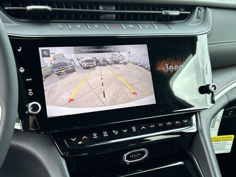 New 2026 Jeep Grand Cherokee Limited 4x2Image 20