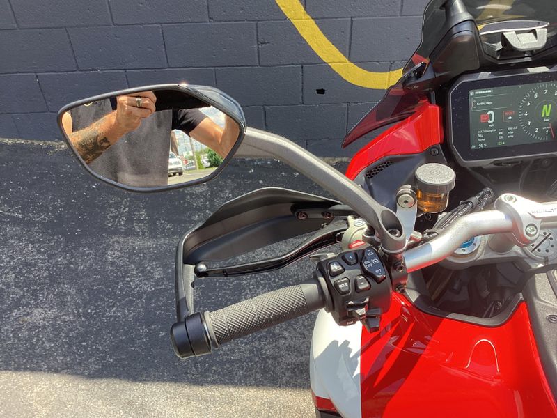 2024 Ducati Multistrada V4 Pikes Peak 