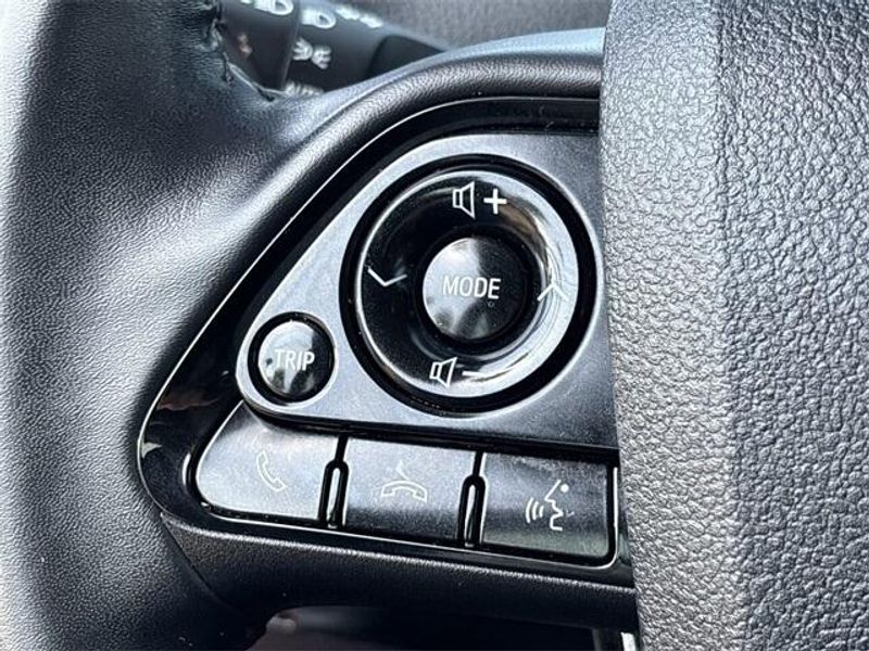 2019 Toyota Prius LImage 22