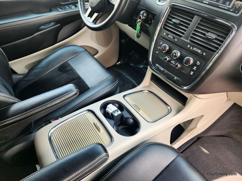 2018 Dodge Grand Caravan SXTImage 44