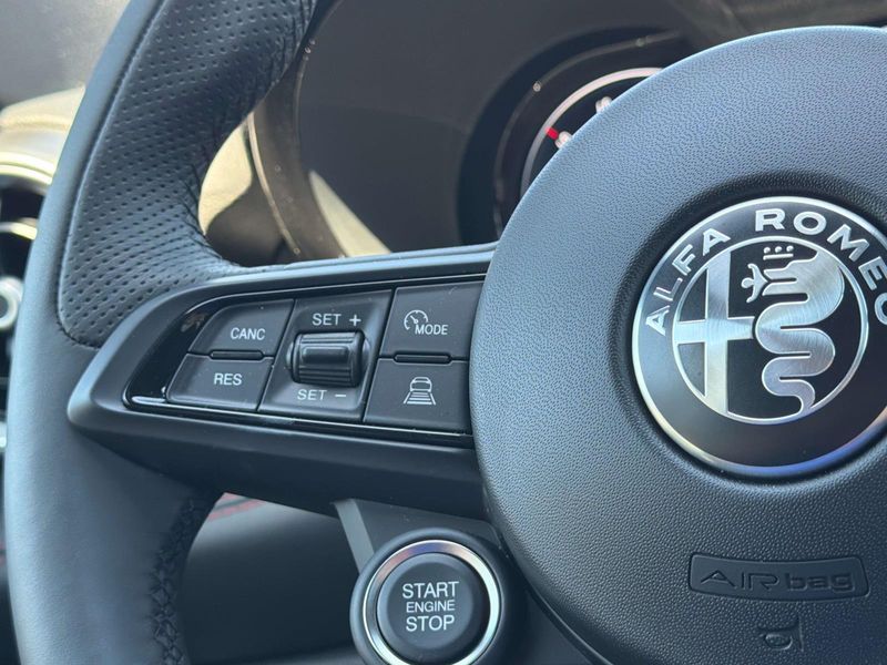 New 2026 Alfa Romeo Tonale Sprint Awd