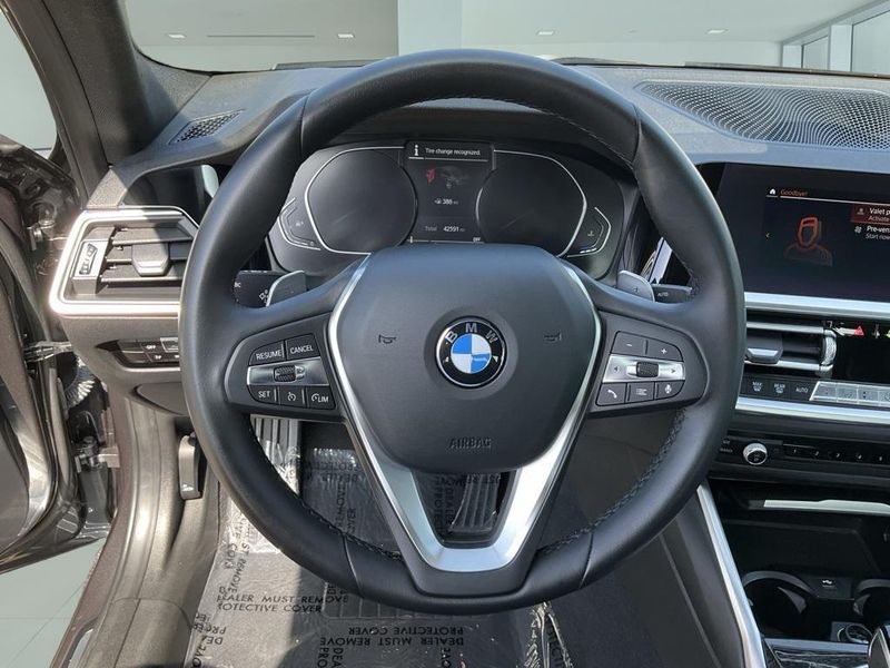 2021 BMW 3 Series 330iImage 21