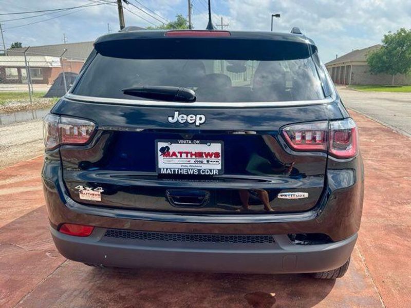 Used 2025 Jeep Compass LatitudeImage 6