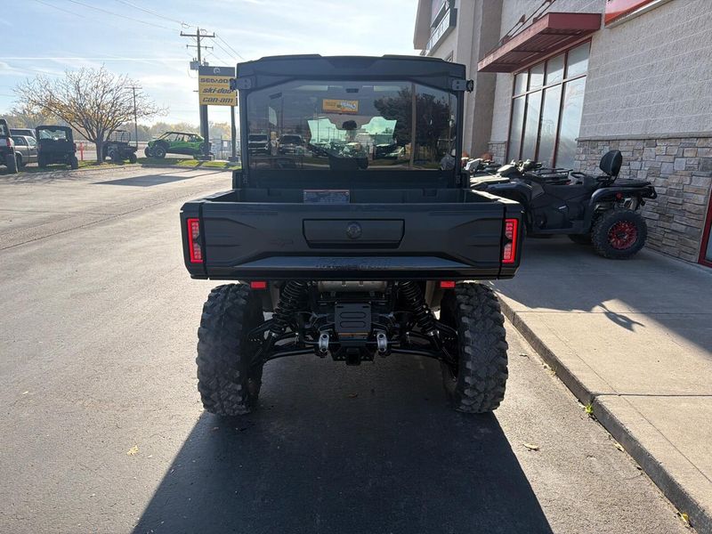 New 2026 Can-Am DEF MAX TEXCAB HD11 