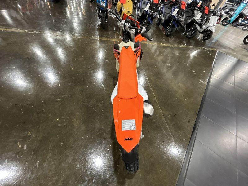 2024 KTM 500 XW-F  in a ORANGE exterior color. Del Amo Motorsports of Redondo Beach (424) 390-7811 delamomotorsports.com 