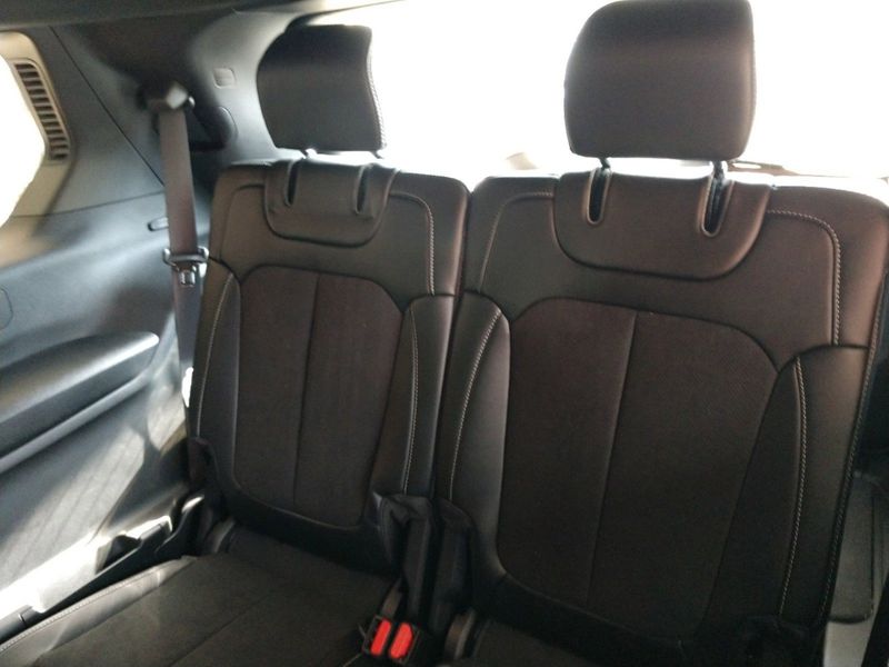 2023 Jeep Grand Cherokee L Altitude 4x4Image 12