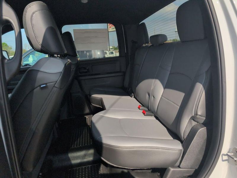 2025 RAM 2500 Tradesman Crew Cab 4x4 6