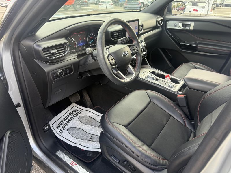 Used 2023 Ford Explorer St-line