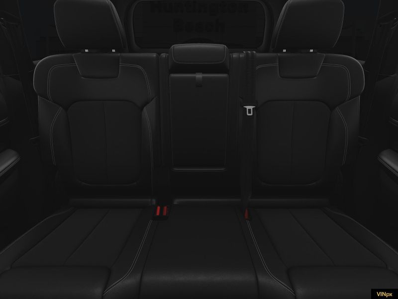 2025 Jeep Grand Cherokee Altitude X 4x4Image 16