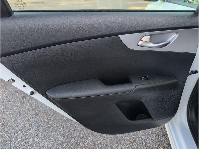 Used 2024 Kia Forte LXSImage 30