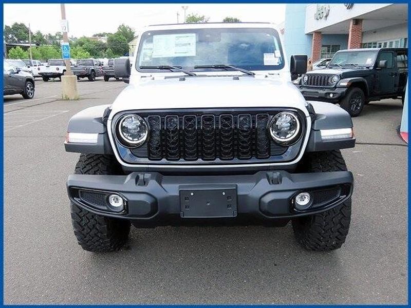 New 2025 Jeep Wrangler WillysImage 3