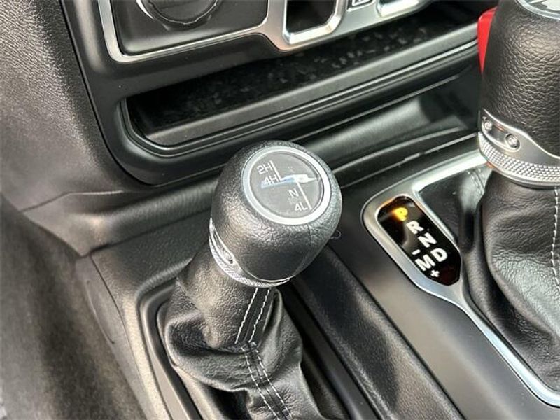 New 2026 Jeep Wrangler 4-door Sport SImage 21