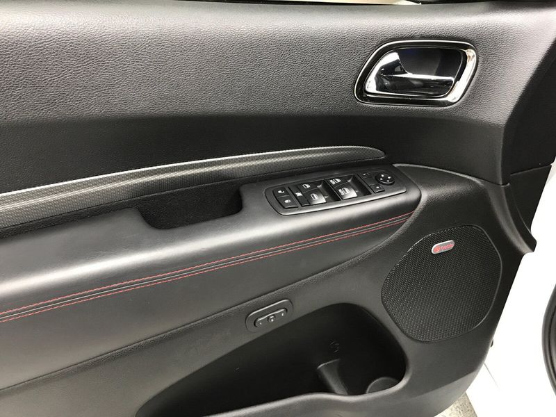 2018 Dodge Durango R/T photo 3