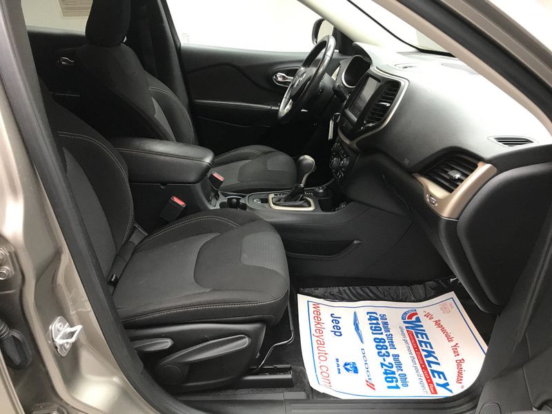 Used 2016 Jeep Cherokee LatitudeImage 16
