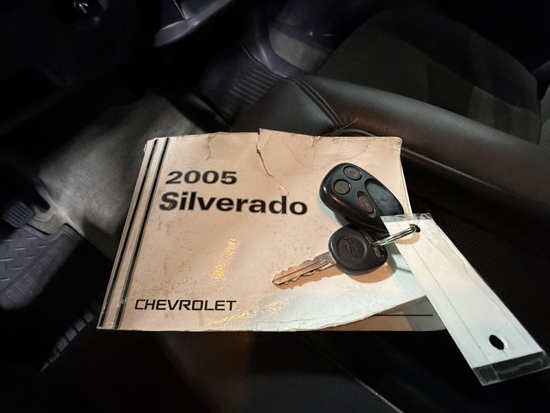 Used 2005 Chevrolet Silverado 2500HD LSImage 20