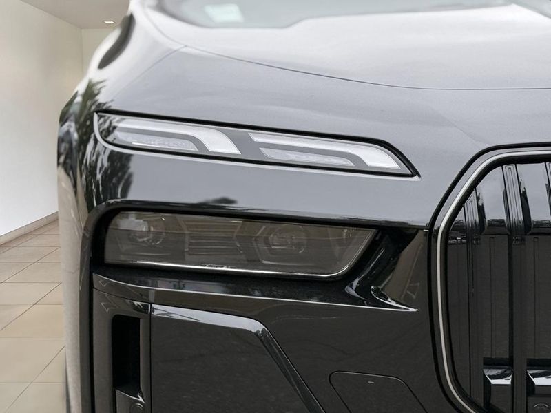 2025 BMW i7 eDrive50Image 12