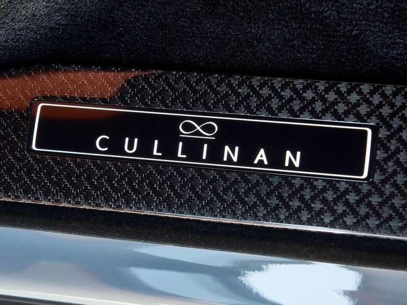2023 Rolls-Royce Cullinan Image 24
