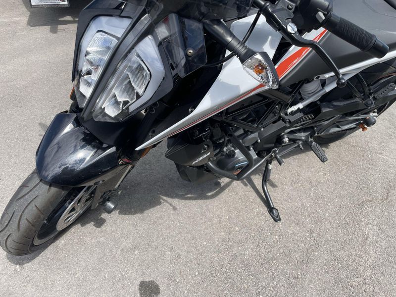 Used 2022 KTM 390 DUKE Image 16