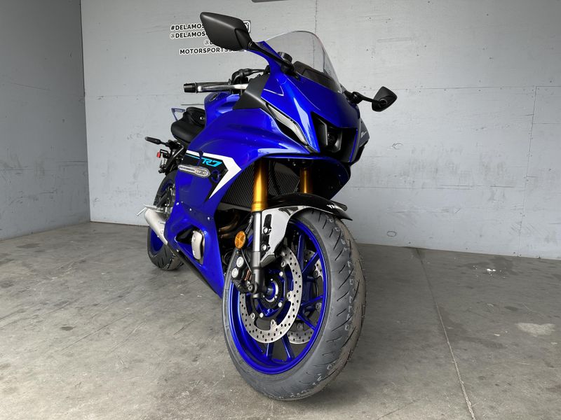 New 2025 Yamaha YZF-R7 Image 2