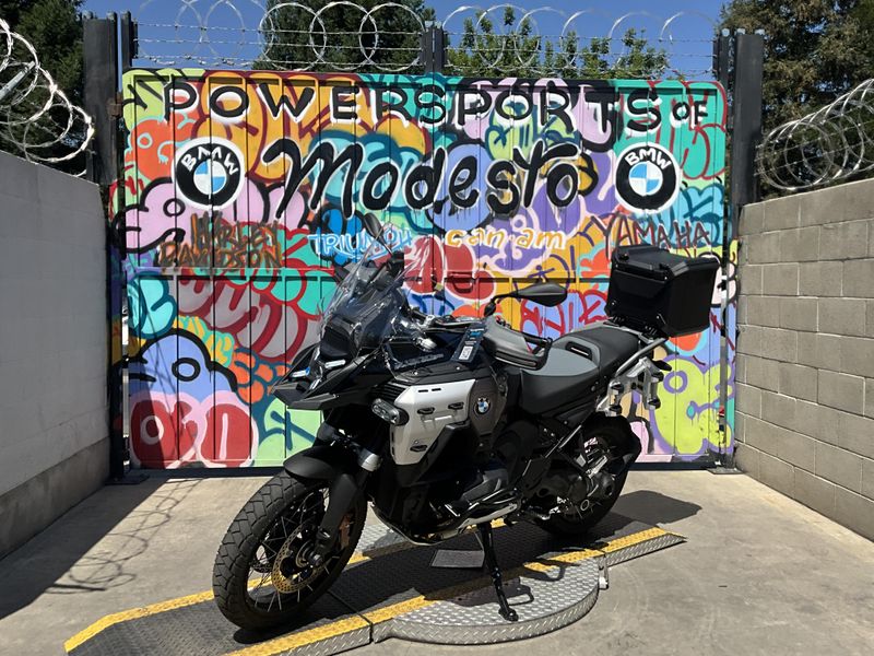 New 2026 BMW R 1300 GS Adventure Image 2