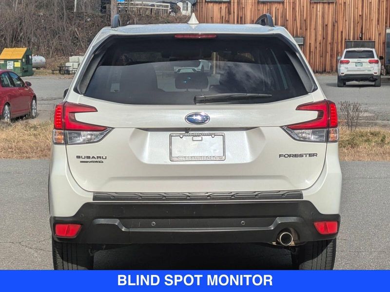 2021 Subaru Forester Limited photo 4