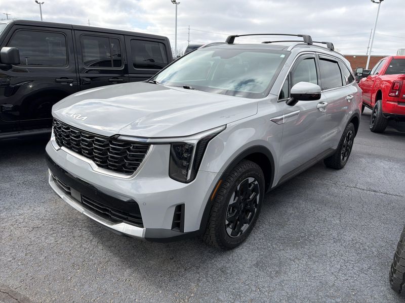Used 2024 Kia Sorento SImage 1