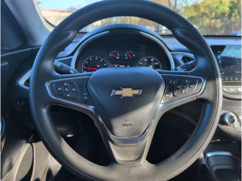 Used 2023 Chevrolet Malibu LTImage 20