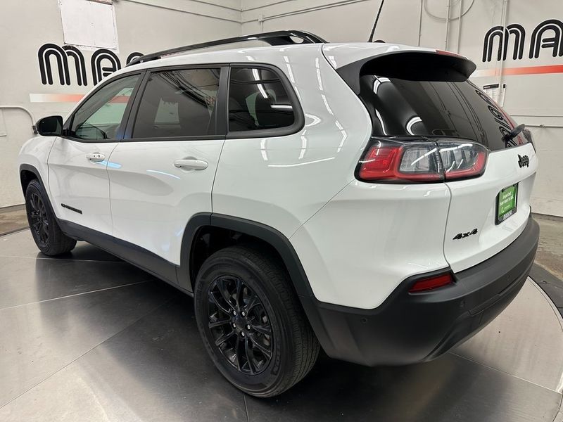 2023 Jeep Cherokee AltitudeImage 17