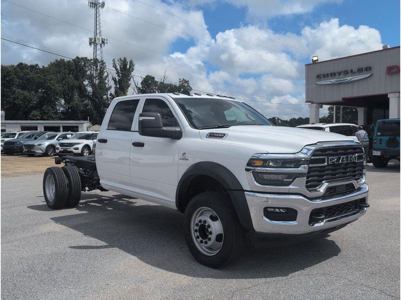2025 RAM 5500 Tradesman Chassis Crew Cab 4x4 60