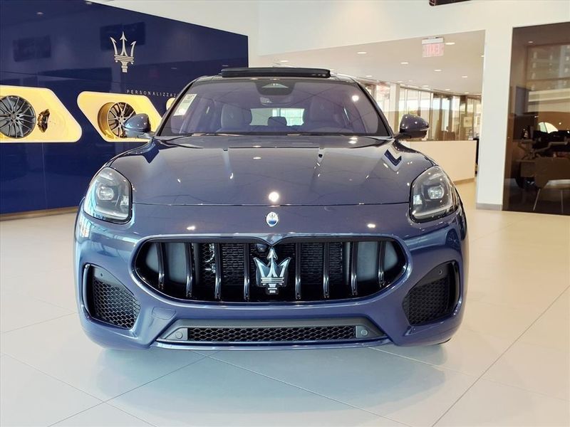 New 2026 Maserati Grecale ModenaImage 2