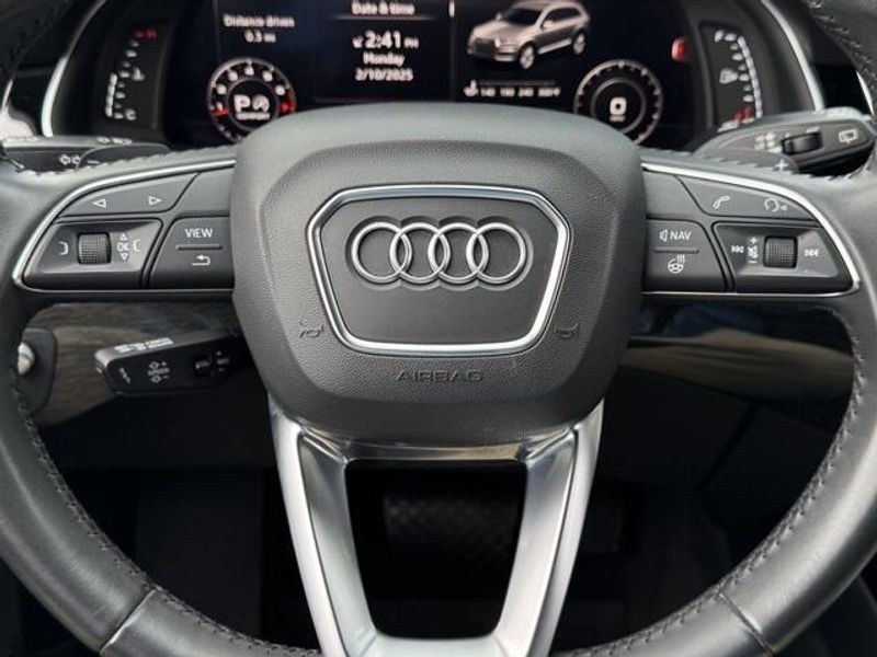 2019 Audi Q7 55 PrestigeImage 9