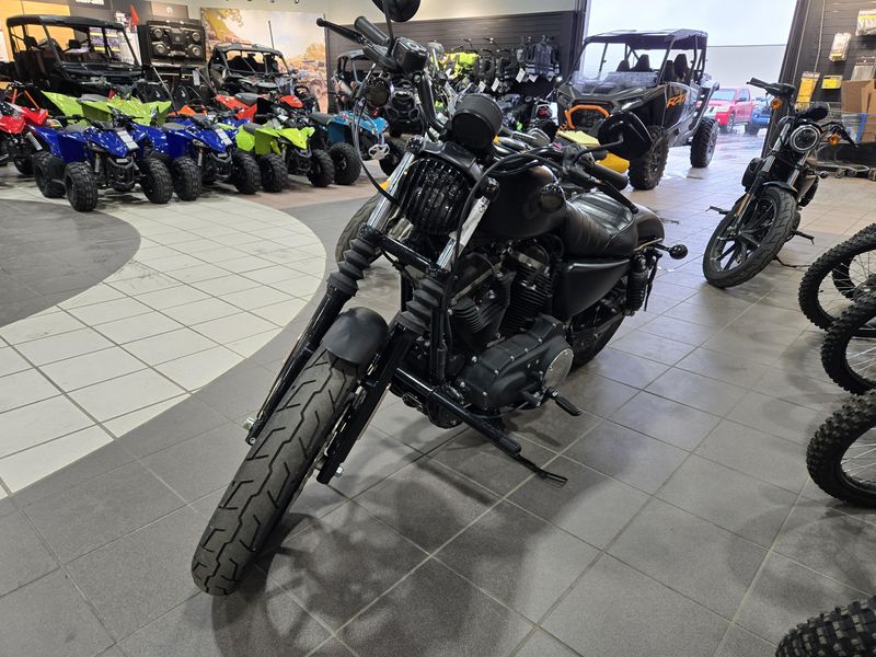 USED 2022 HARLEY SPORTSTER IRON 883 Image 4