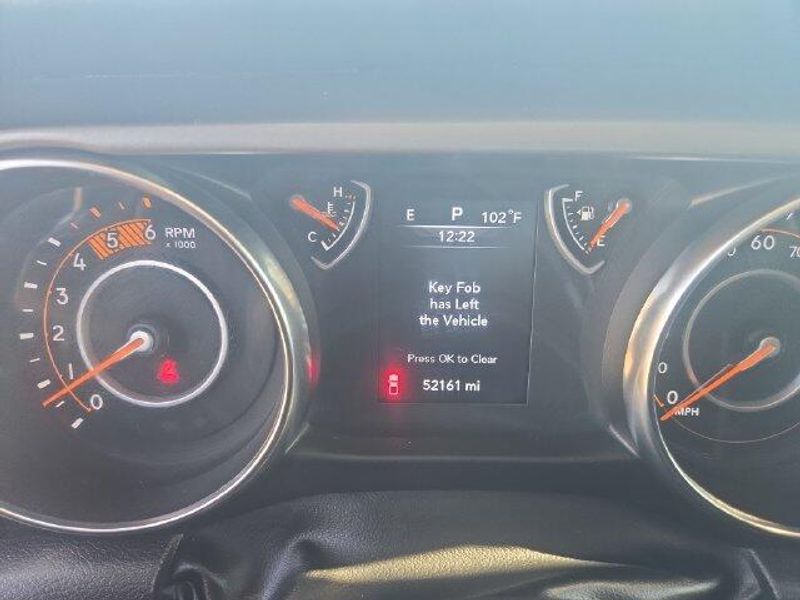 Used 2022 Jeep Gladiator SportImage 14
