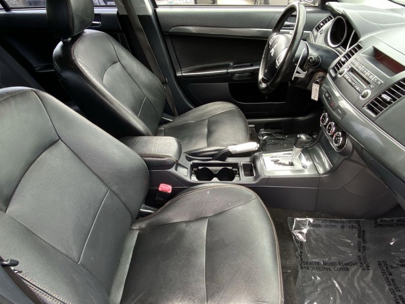 2010 Mitsubishi Lancer GTSImage 10