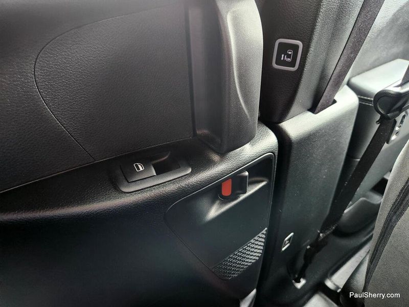 Used 2024 Chrysler Pacifica Touring