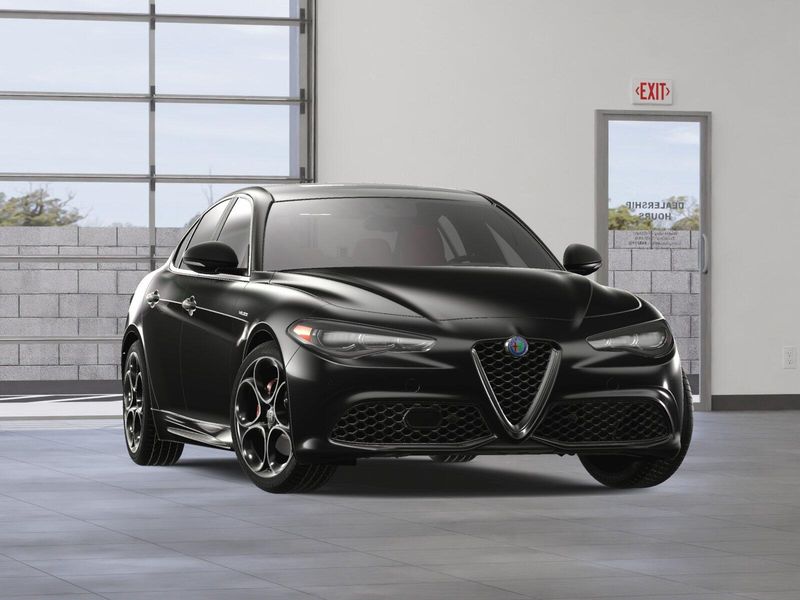New 2025 Alfa Romeo Giulia RwdImage 3