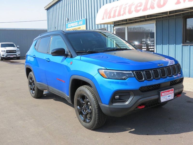 2023 Jeep Compass Trailhawk 4x4 4dr SUVImage 8