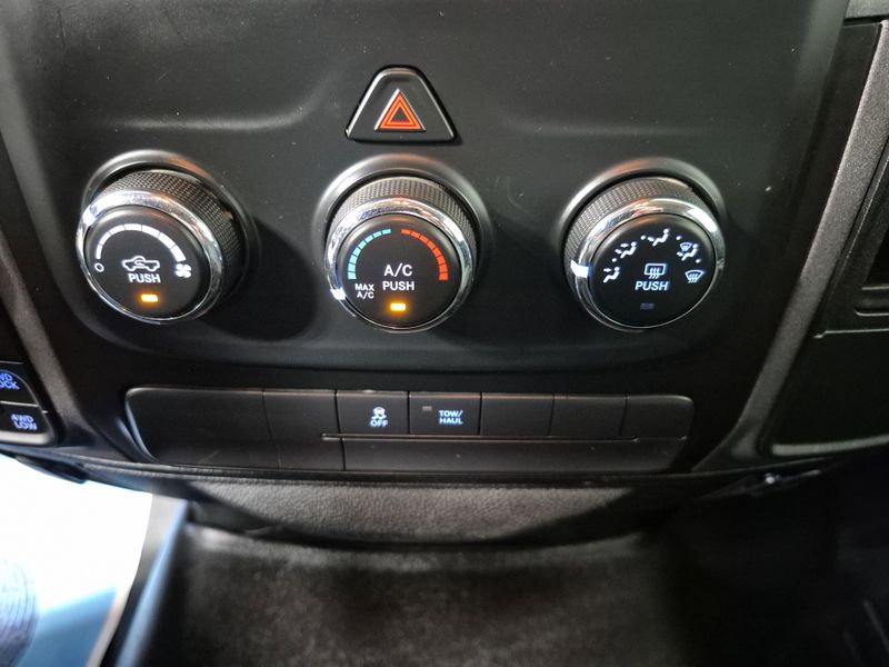 2019 RAM 1500 Classic ExpressImage 32