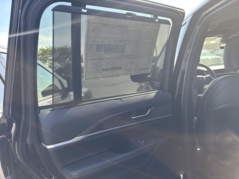 New 2025 Jeep Grand Cherokee Limited 4x4Image 15