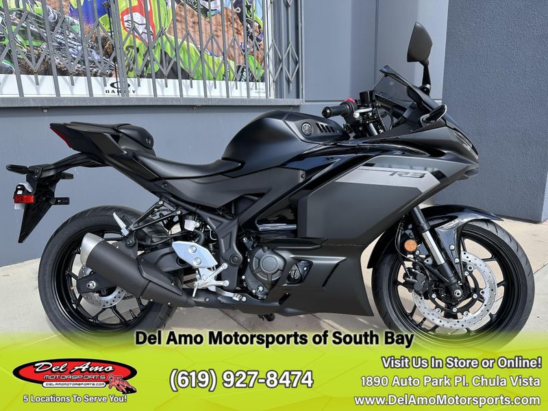 2025 Yamaha YZF-R3 ABS Image 6