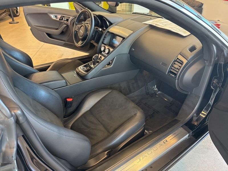 2016 Jaguar F-TYPE 