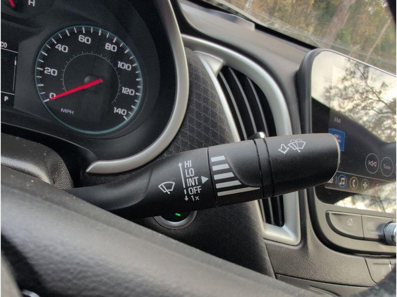 Used 2024 Chevrolet Malibu LTImage 25