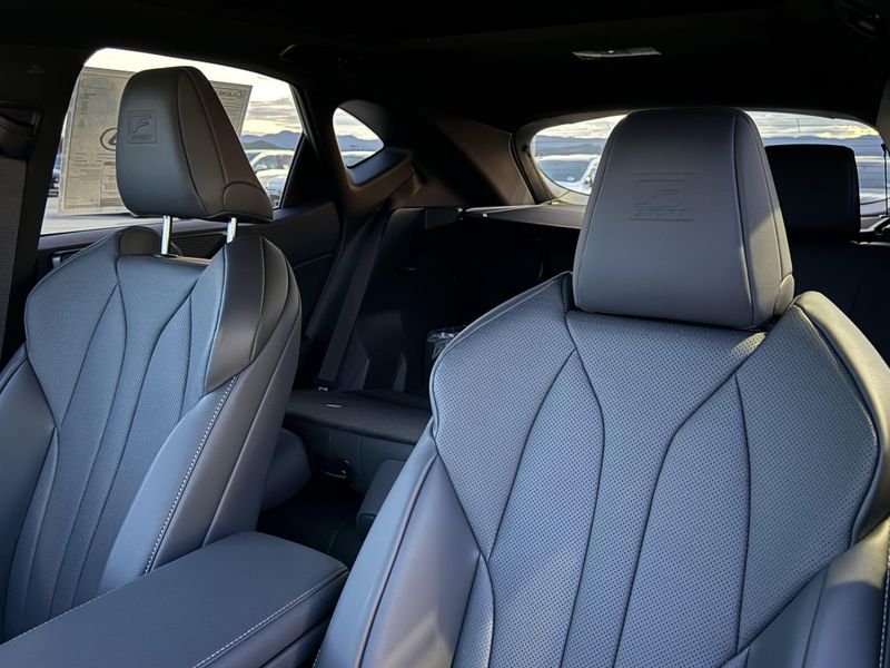 New 2026 Lexus NX 350h F SPORT HandlingImage 18