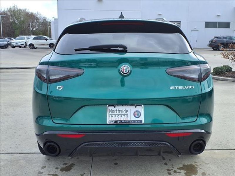 2025 Alfa Romeo Stelvio AwdImage 8
