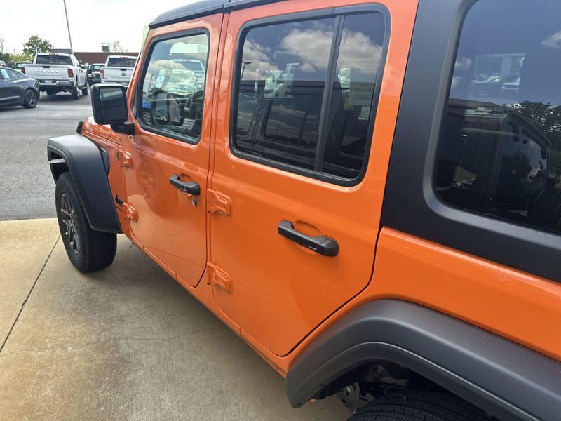 2025 Jeep Wrangler 4-door Sport SImage 11