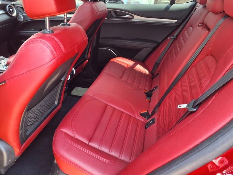 Used 2022 Alfa Romeo Stelvio VeloceImage 13