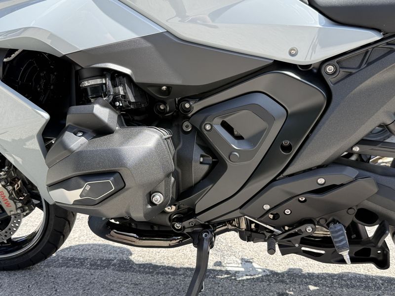 2026 BMW R 1300 RS
